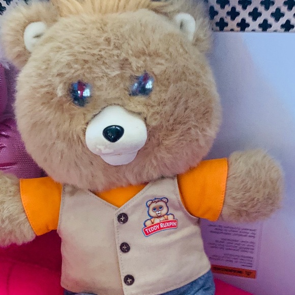 Teddy Ruxpin - Picture 2 of 4